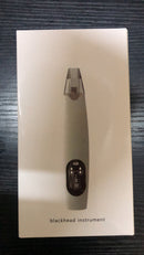 جهاز تنظيف وتقشير الوجه بالموجات فوق الصوتية الجديد يزيل الرؤوس السوداء من الوجه.